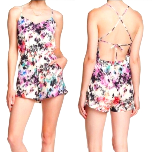 NWT Anthropologie Earings & Oasis Scout Romper - Parker. Size Medium - Picture 2 of 10